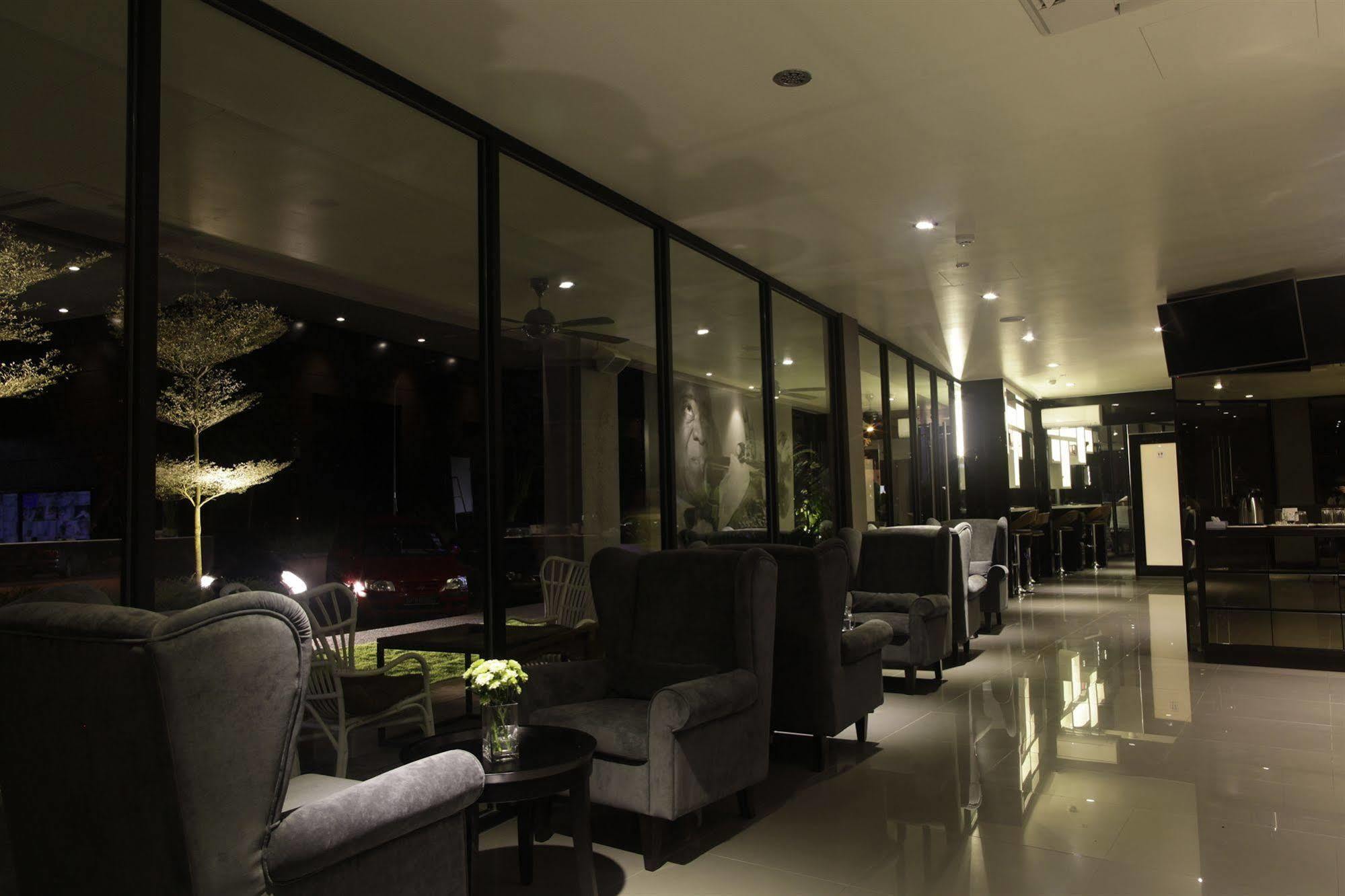 I Am Jazz Hotel Джохор-Бару Экстерьер фото